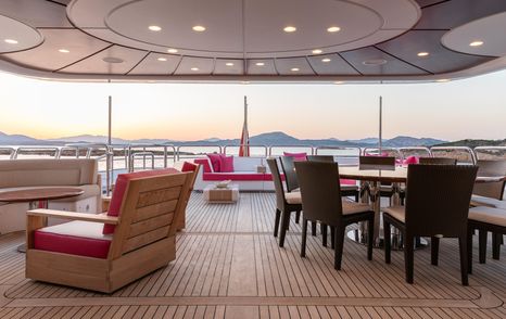 Benetti motor yacht Virtue bridge deck lounge and dining area 