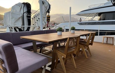 Bad Company Support flybridge dining area