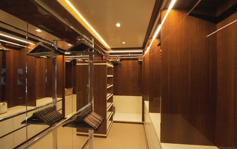 Mangusta-GranSport-54-Review-owner-cabin-walk-in-wardrobe