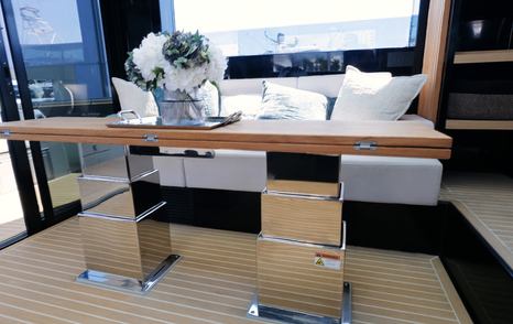 De Antonio D60 adjustable saloon dining table and lounge seating