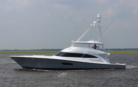 sportsfisher yacht underway