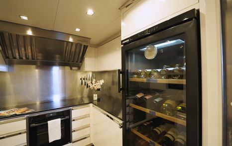 Mangusta-GranSport-54-Review-galley-wine-cooler