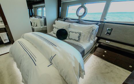 Motor Yacht Bravo Hotel's bedroom