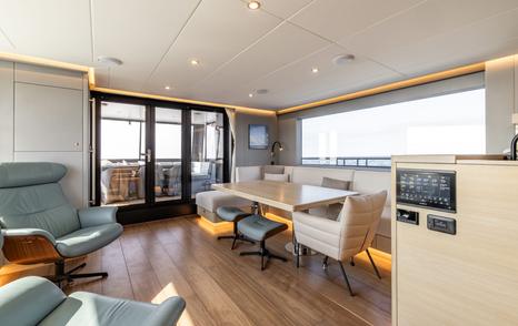 Steeler Ocean Explorer 72 yacht main saloon dining area 