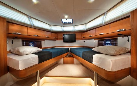 Greenline-40-owner-cabin-twin