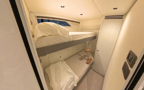 Princess-Y85-crew-bunks