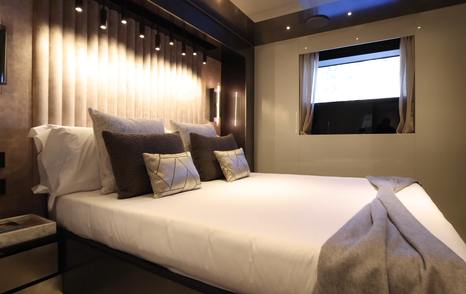 Superyacht Big Naan guest cabin