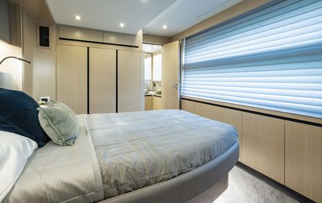 Aquila 70 guest stateroom 