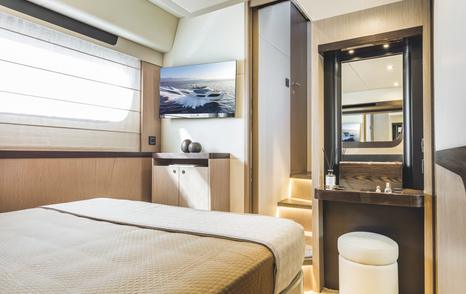 Absolute-47-FLY-Review-VIP-cabin