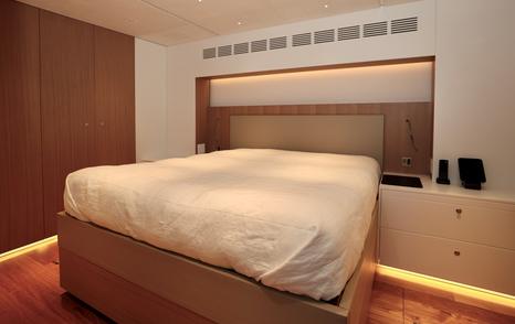 Superyacht Franklie guest cabin