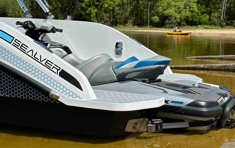 Sealver-Wave-Boat-777-jetski-attached