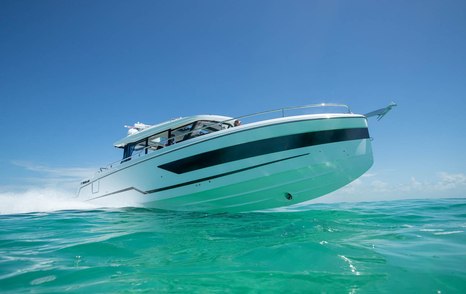 Wellcraft 355 hull 