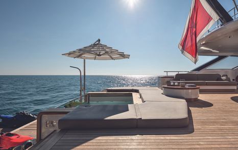 Benetti Oasis 34M motor yacht beach club with infinity pool