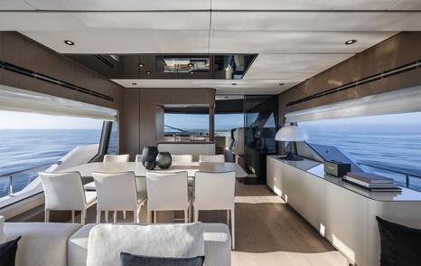 Ferretti 720 saloon dining area 
