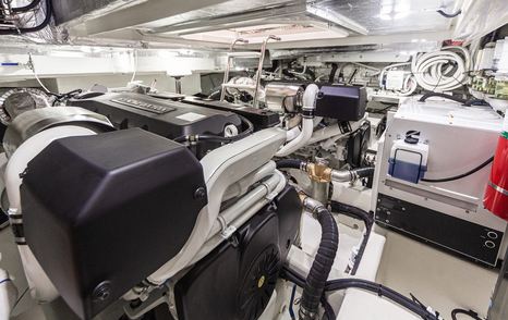 Riviera sports motor yacht 46 engine room