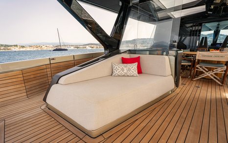 Wally-wallywhy100-aft-deck-lounge