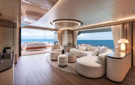 Horizon FD80 Hull 15 motor yacht main saloon with glass sliding doors