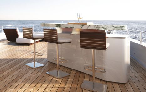 Azimut-Magellano-30M-upper-aft-deck-bar