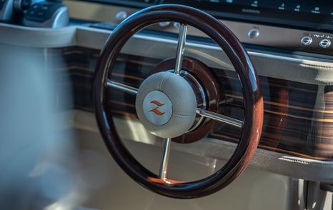 Zeelander 5 yacht helm station wheel close up 