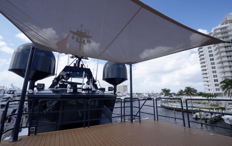 Damen-YS5009-motor-yacht-Axis-upper-aft-deck-towards-bridge