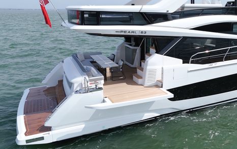 Pearl-63-Review-cockpit-balcony-open