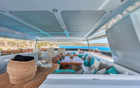 Covered seating area on deck of Bering B77 Explorer VERONIKA