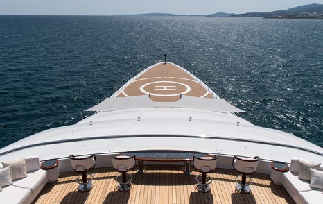 Helipad on the bow of megayacht ALAIYA (TIS).