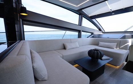 Pearl-63-Review-forward-seating