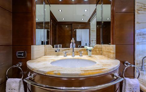  Superyacht Seascape V owners ensuite  