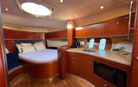 Zeelander Z44 boat cabin post refit