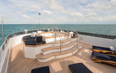 Superyacht Summer Dance sundeck jacuzzi