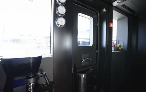 Bilgin-163-II-Review-bridge-side-door