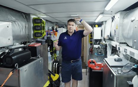 Gulf-Craft-Majesty-140-Review-jack-haines-technical-space
