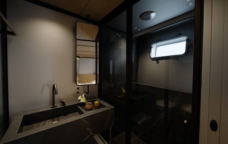 Sanlorenzo-SX120-Review-VIP-ensuites