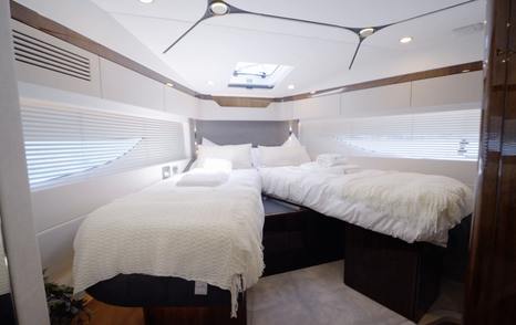 Twin berth configuration in the Fairline Targa 47 GT forward guest cabin