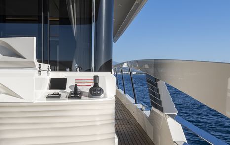 Absolute Navetta 75 docking station 