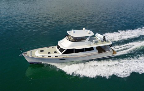 Grand-Banks-GB62-Flybridge-Review-running
