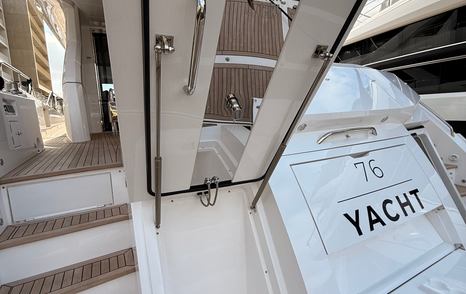 Sunseeker-76-Yacht-Review-stern-overhead-shower