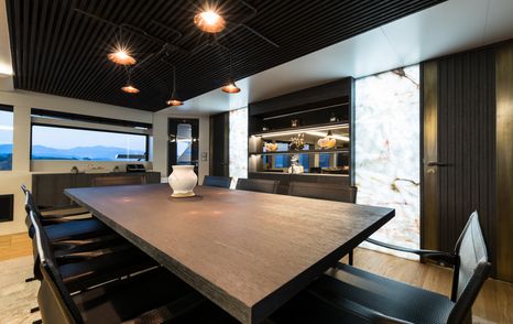 Numarine 32XP motor yacht main saloon dining area 