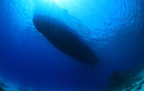 the draft is the boat's hull below the waterline