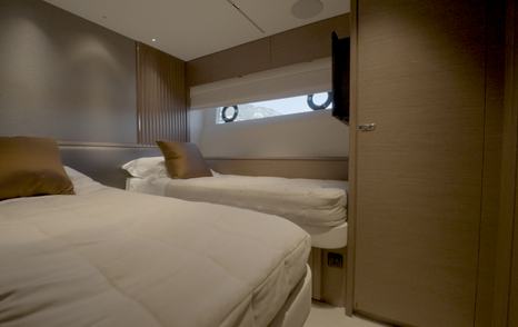 Princess-S80-twin-cabin