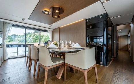 Ferretti motor yacht Isotta main saloon dining area 