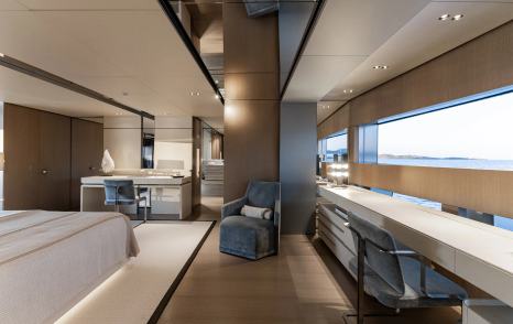 Superyacht Flying Dagger III master cabin desk area 