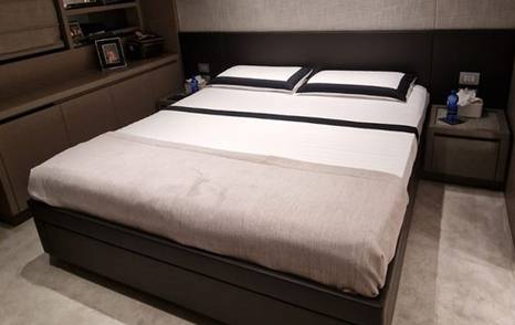 Motor yacht Alhambra I guest cabin