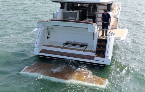 Pearl-63-Review-aft-swim-platform-lowered