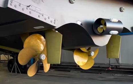 Azimut motor yacht Lance East at shipyard close up of propellers 