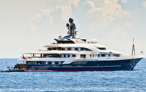 Superyacht Attessa IV under way