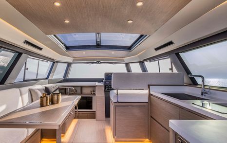 Pardo-GT52-galley-up