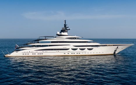 Superyacht AHPO at sea