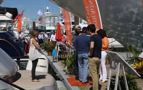 Miami visitors to Miami boat show